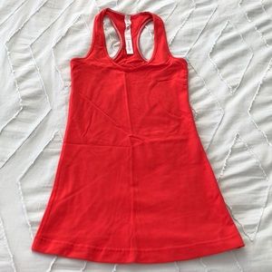 Lululemon workout tank